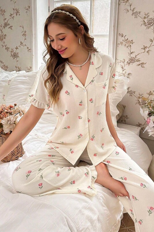 Ekru Çiçek Desenli Yakalı Pijama Takımı 7036 - 3