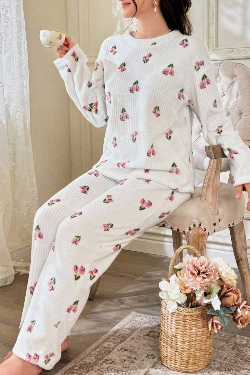 Kırık Beyaz Çiçek Desenli Pamuklu Pijama Takımı 7081 - 2